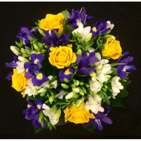 CHARLIE FETE DES PERES 40 TIGES COMPOSE DE 20 FREESIA+10 IRIS+5 ROSES JAUNES+5 SALLAL