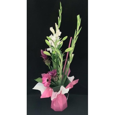 BOUQUET FETE DES MERES LILIA COMPOSE DE 3 GLAIEUL ROSE PALE OU BLANC